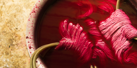The Risks of Textile Dyes in Hair Extensions (And Safer Alternatives)